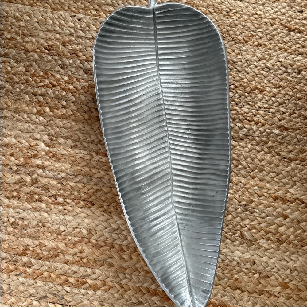 Silver Leaf-Shaped Decorative Tray